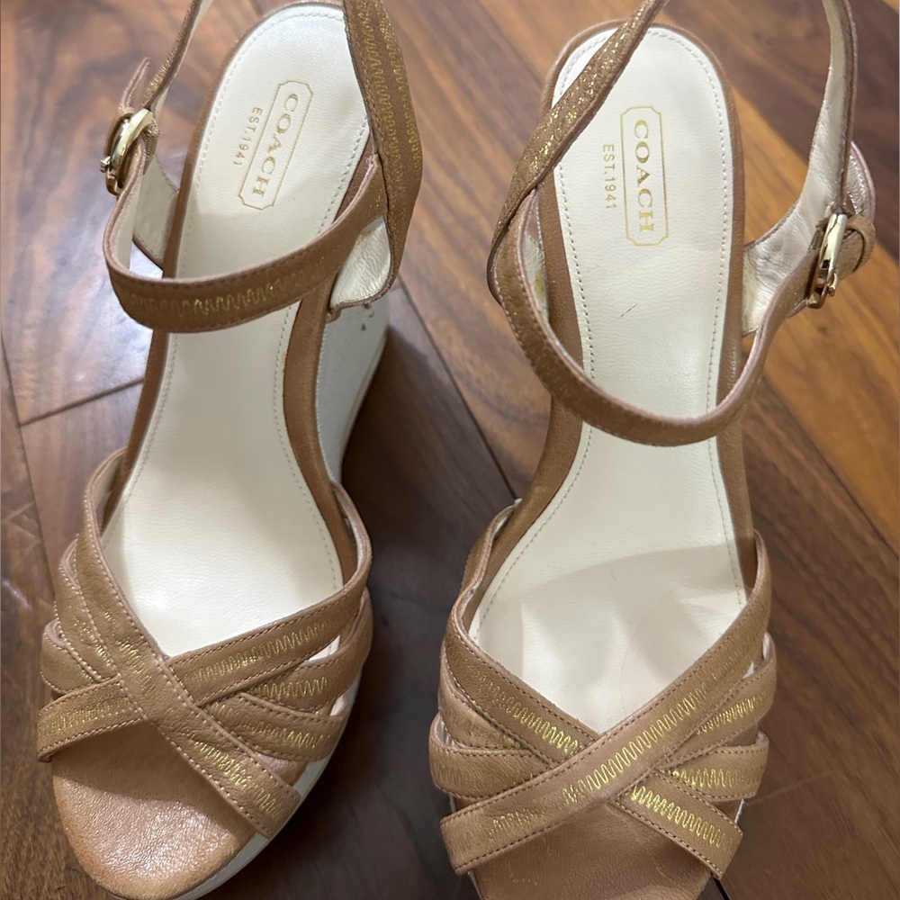 New Coach Caroline Platform Wedge Leather Sandals w/ embellished heel Size 9-1/2